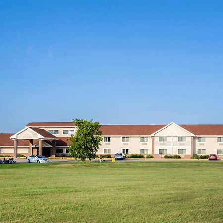 Rodeway Inn Hesston Kültér fotó