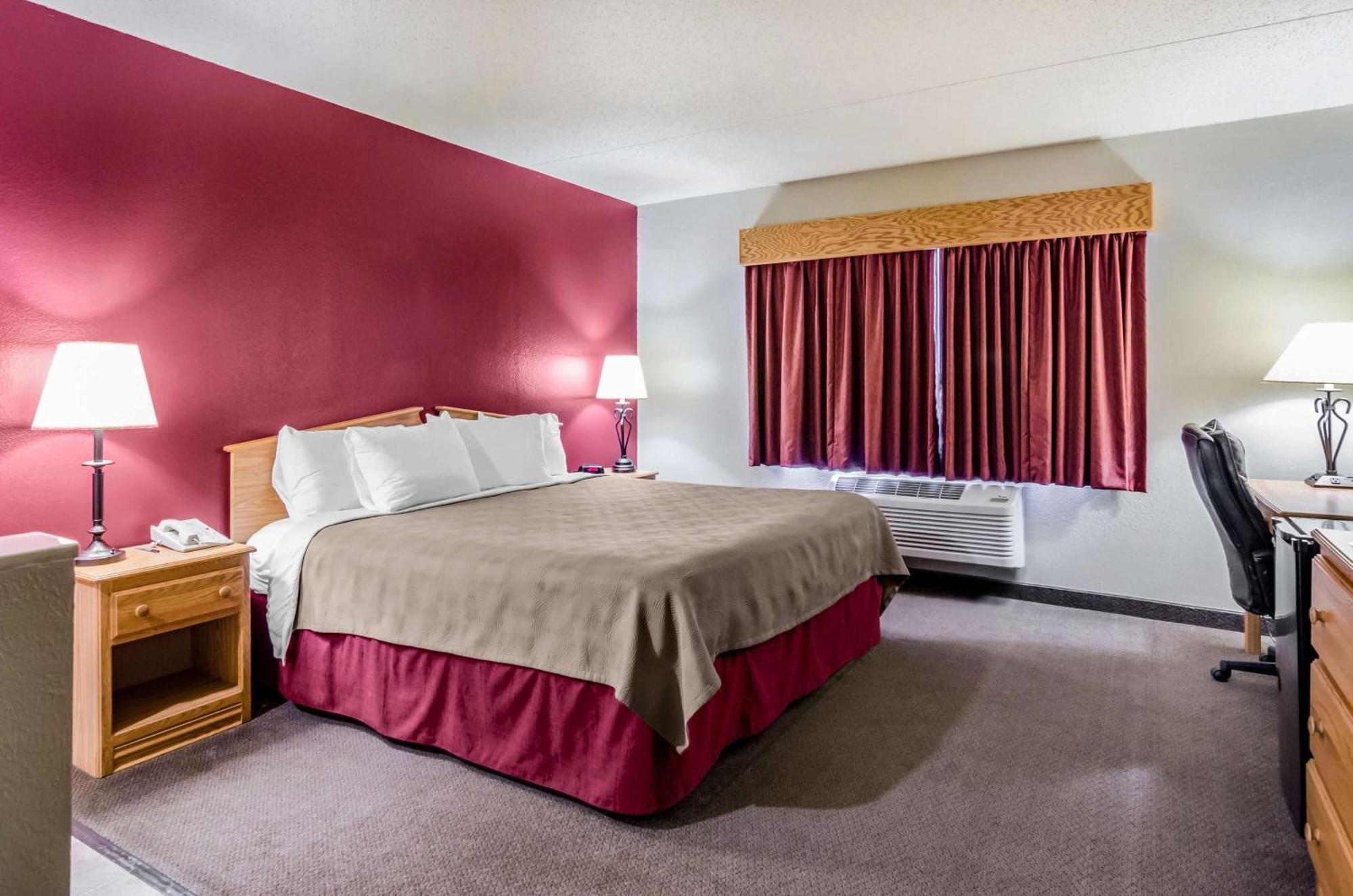 Rodeway Inn Hesston Kültér fotó