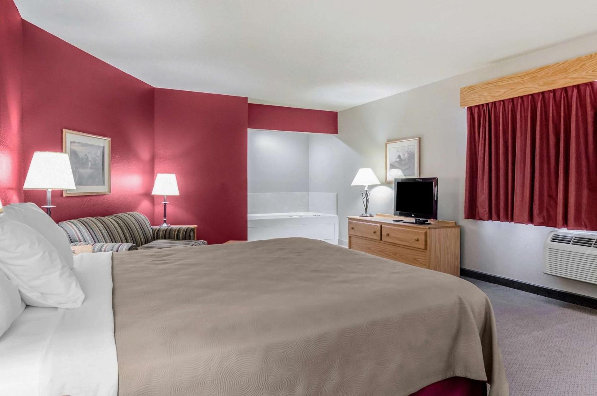 Rodeway Inn Hesston Kültér fotó