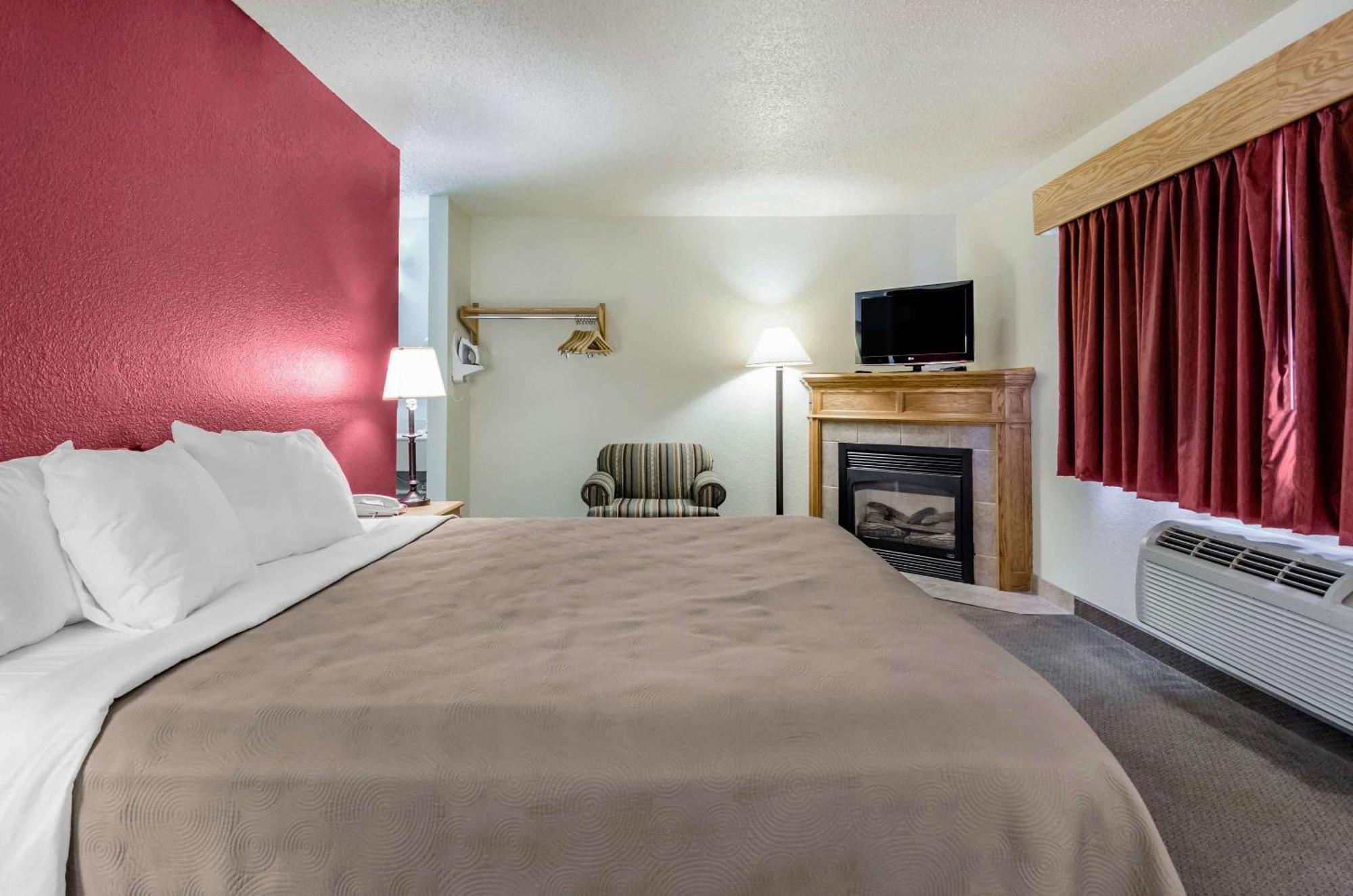 Rodeway Inn Hesston Kültér fotó
