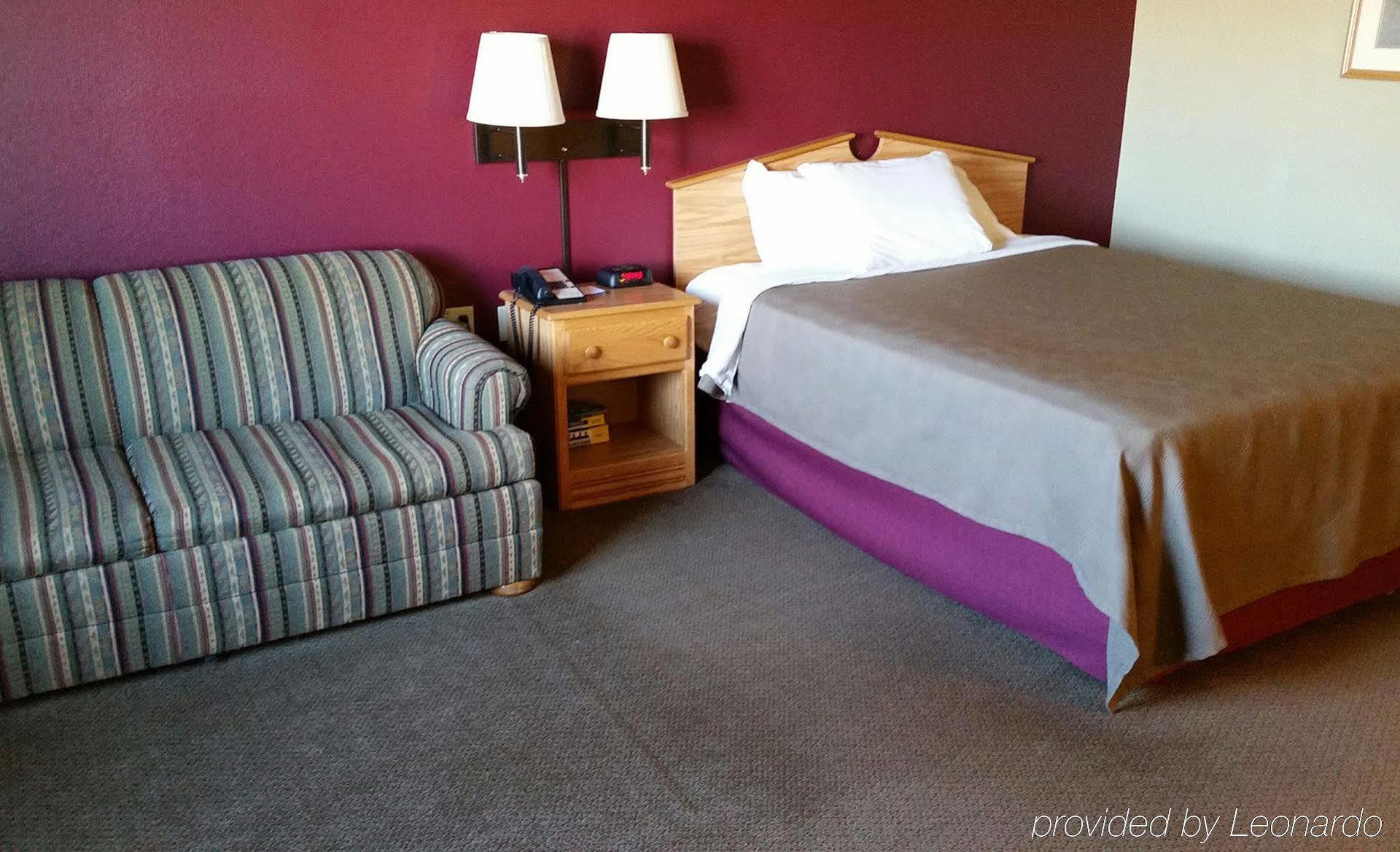 Rodeway Inn Hesston Kültér fotó