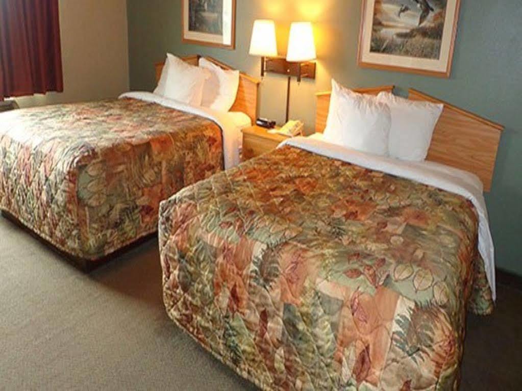 Rodeway Inn Hesston Kültér fotó
